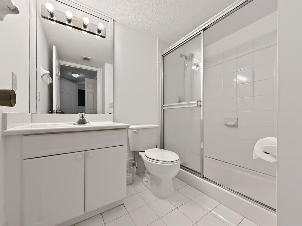 680 NW 79th Ter-Nieves Group Bed