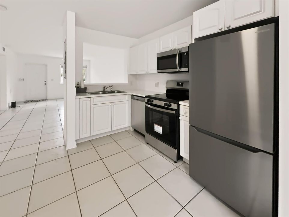 680 NW 79th Ter-Nieves Group Kitchen