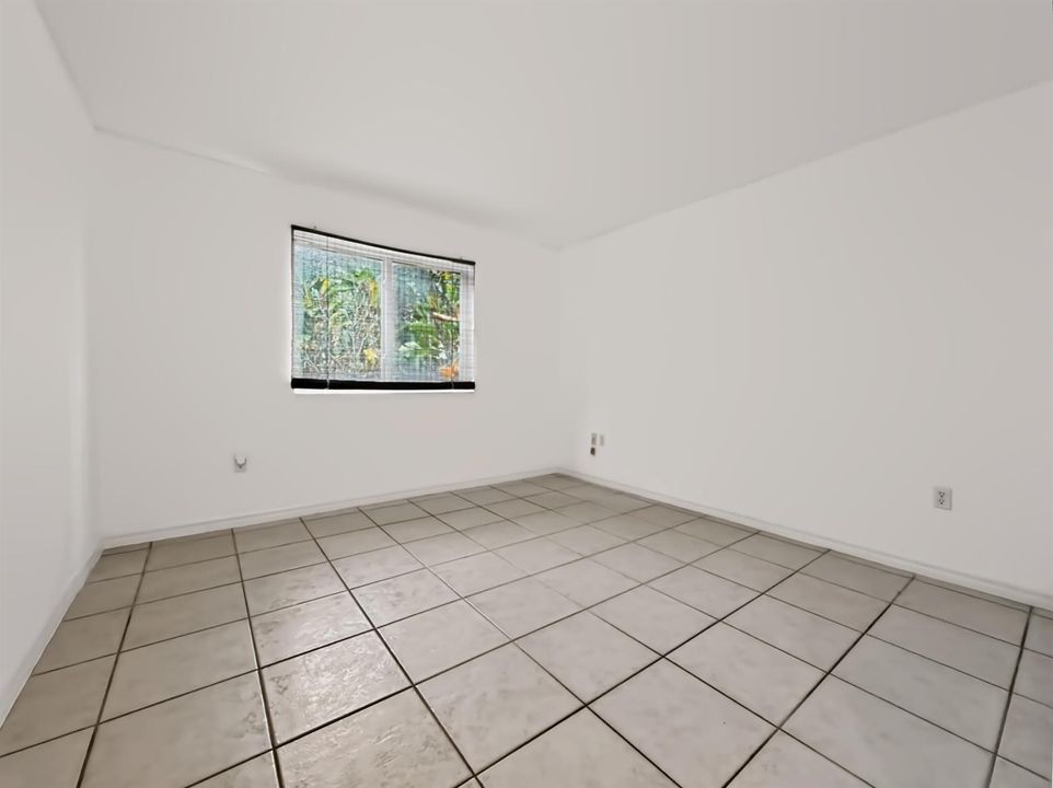 680 NW 79th Ter-Nieves Group Bed