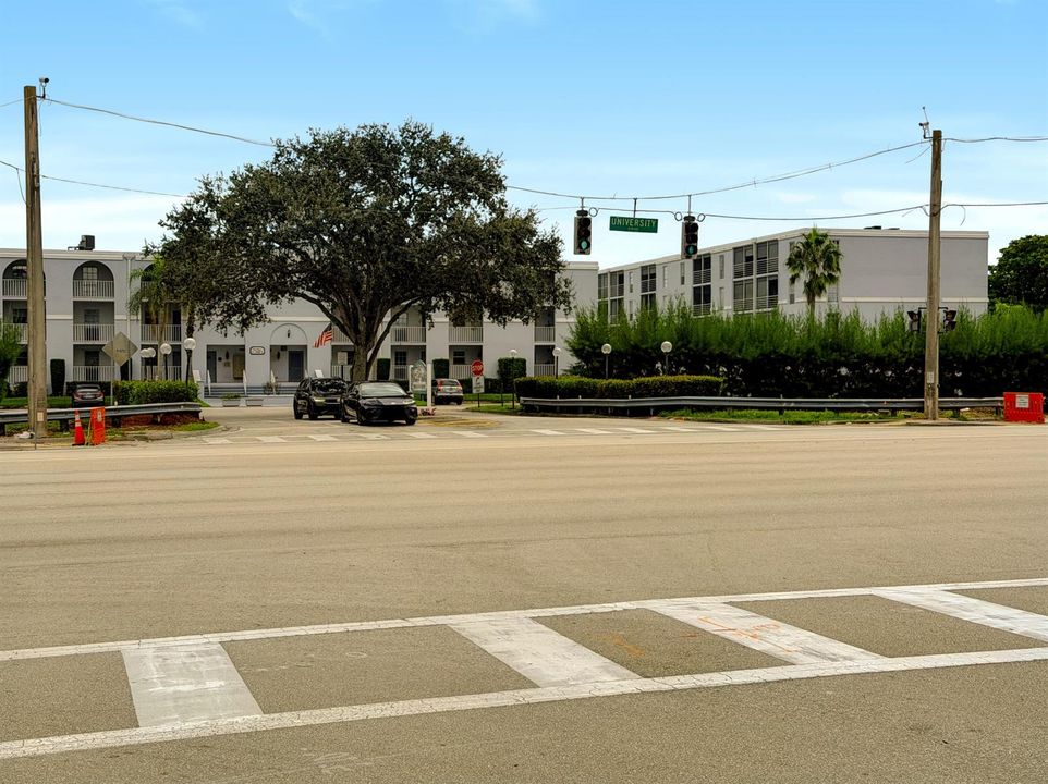 680 NW 79th Ter-Nieves Group