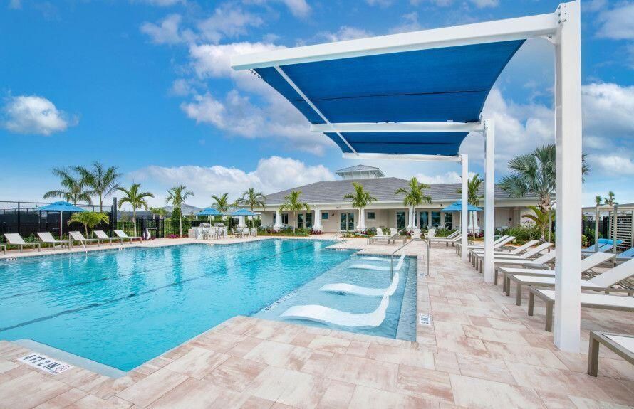 costa pointe pool