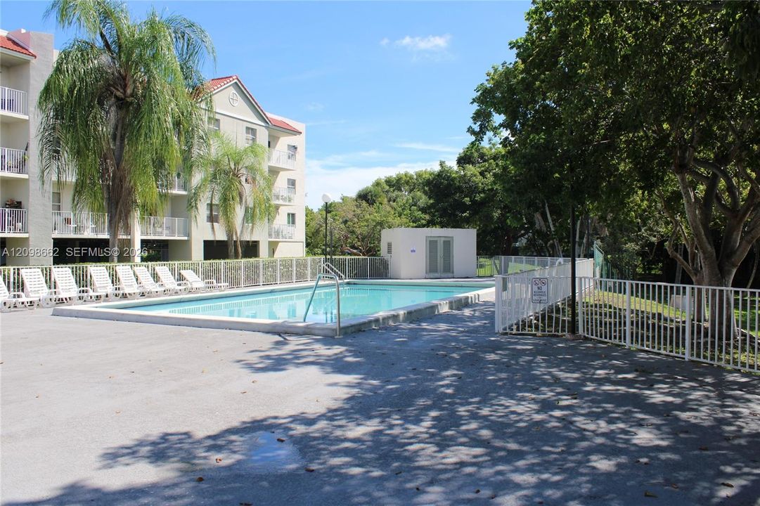 For Sale: $169,900 (1 beds, 1 baths, 600 Square Feet)