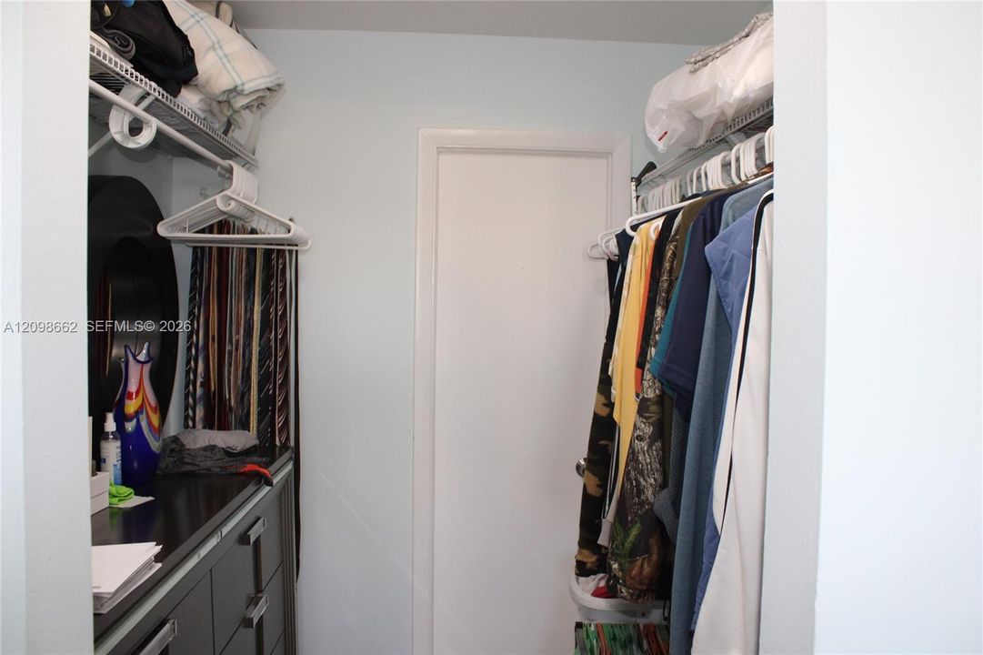 For Sale: $169,900 (1 beds, 1 baths, 600 Square Feet)