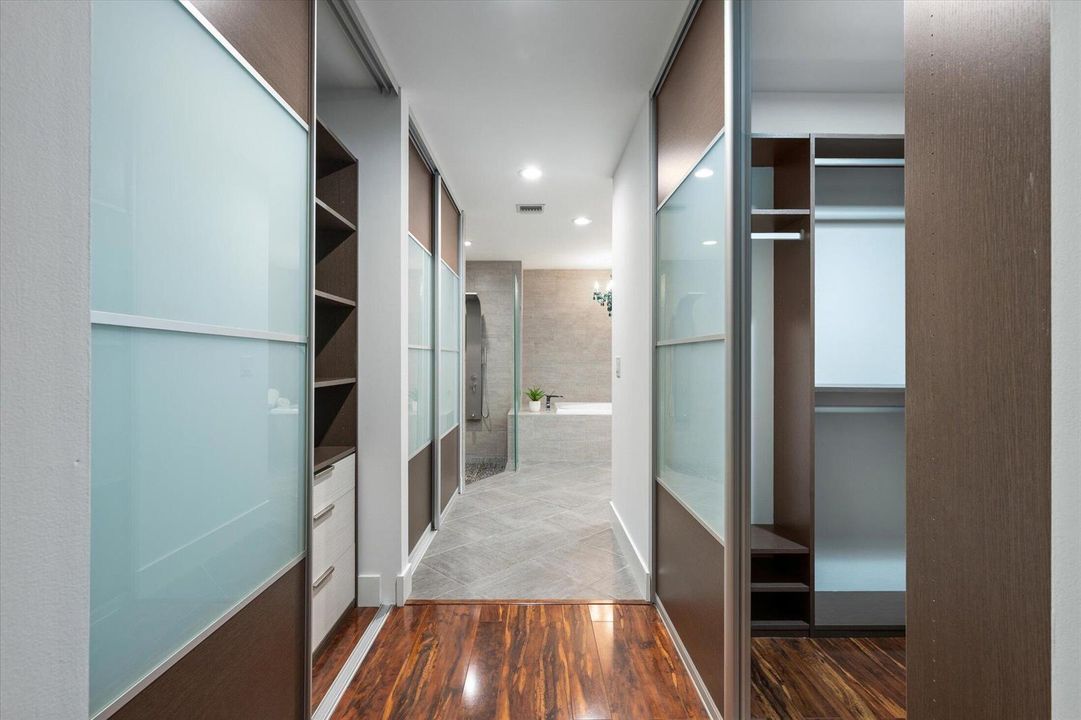 Walk In Closet