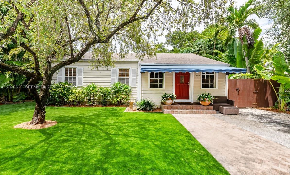 For Rent: $5,900 (3 beds, 2 baths, 1177 Square Feet)