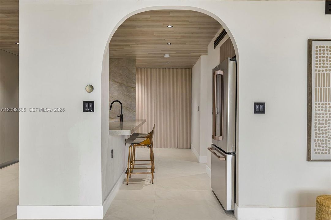 For Rent: $8,500 (2 beds, 2 baths, 1299 Square Feet)