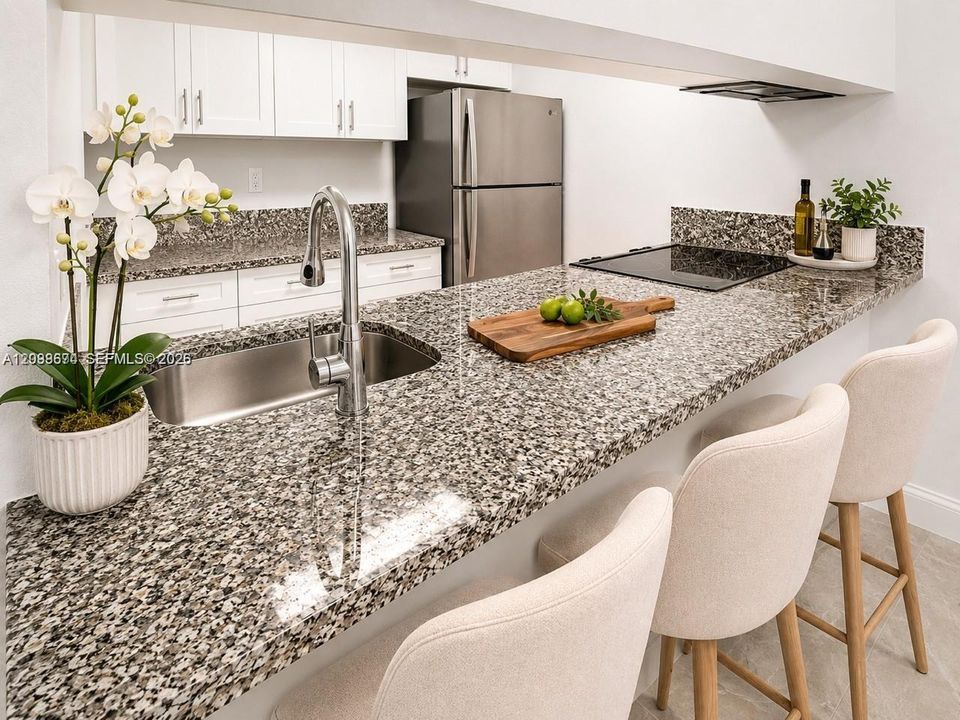 For Rent: $2,200 (2 beds, 2 baths, 930 Square Feet)