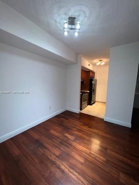 В аренду: $1,790 (1 спален, 1 ванн, 730 Квадратных фут)