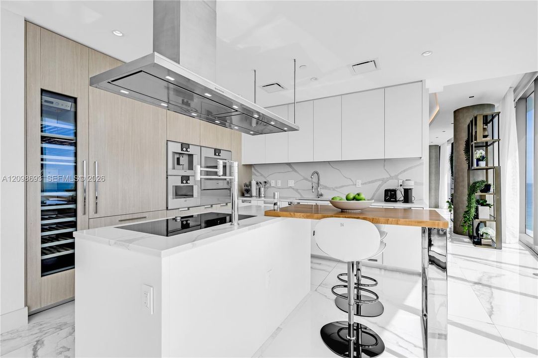 For Sale: $6,340,000 (4 beds, 5 baths, 3204 Square Feet)