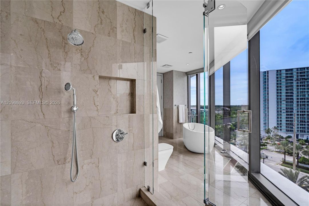 For Sale: $6,340,000 (4 beds, 5 baths, 3204 Square Feet)