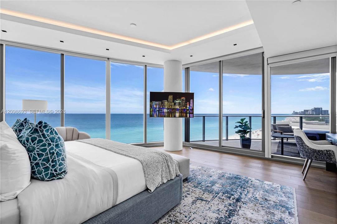 For Sale: $6,340,000 (4 beds, 5 baths, 3204 Square Feet)