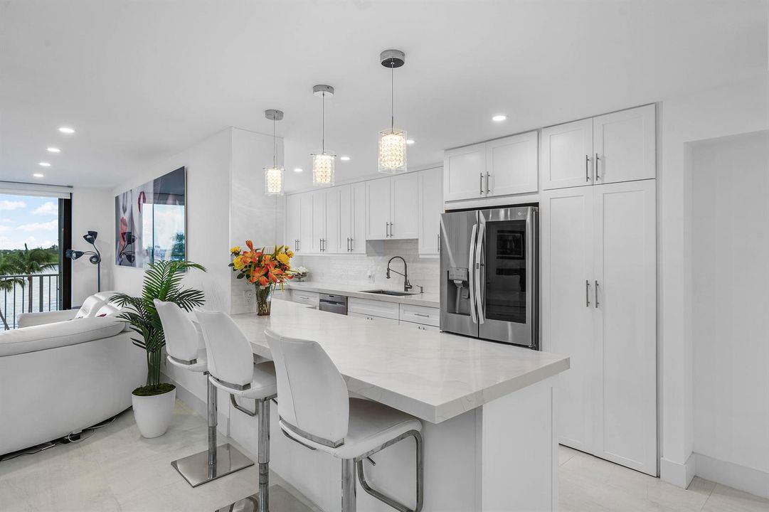 005-2860SouthOceanBoulevard-512-PalmBeac