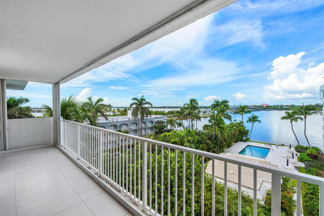 035-2860SouthOceanBoulevard-512-PalmBeac