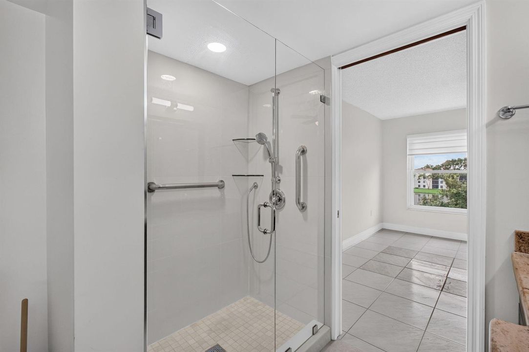 12_Primary_Shower