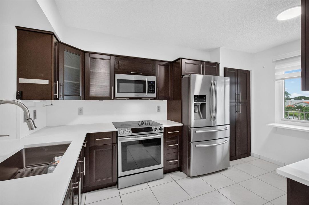 04_Kitchen