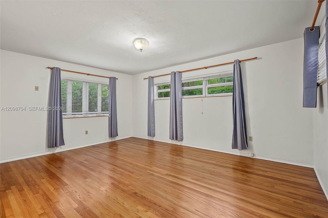 For Rent: $8,950 (4 beds, 4 baths, 2706 Square Feet)