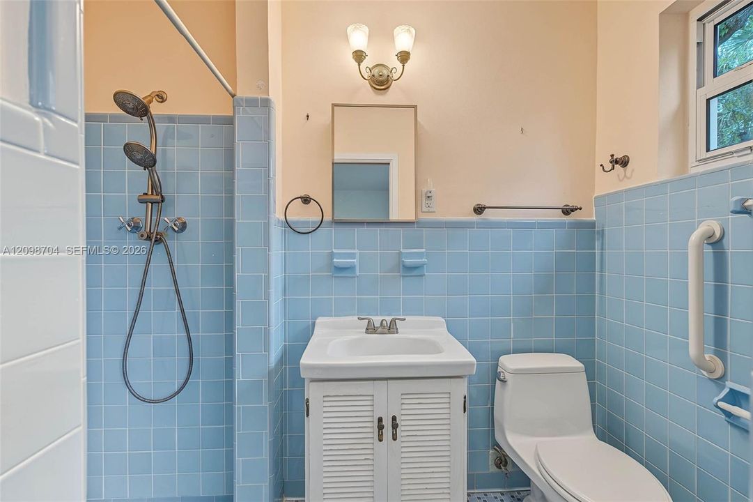 For Rent: $8,950 (4 beds, 4 baths, 2706 Square Feet)