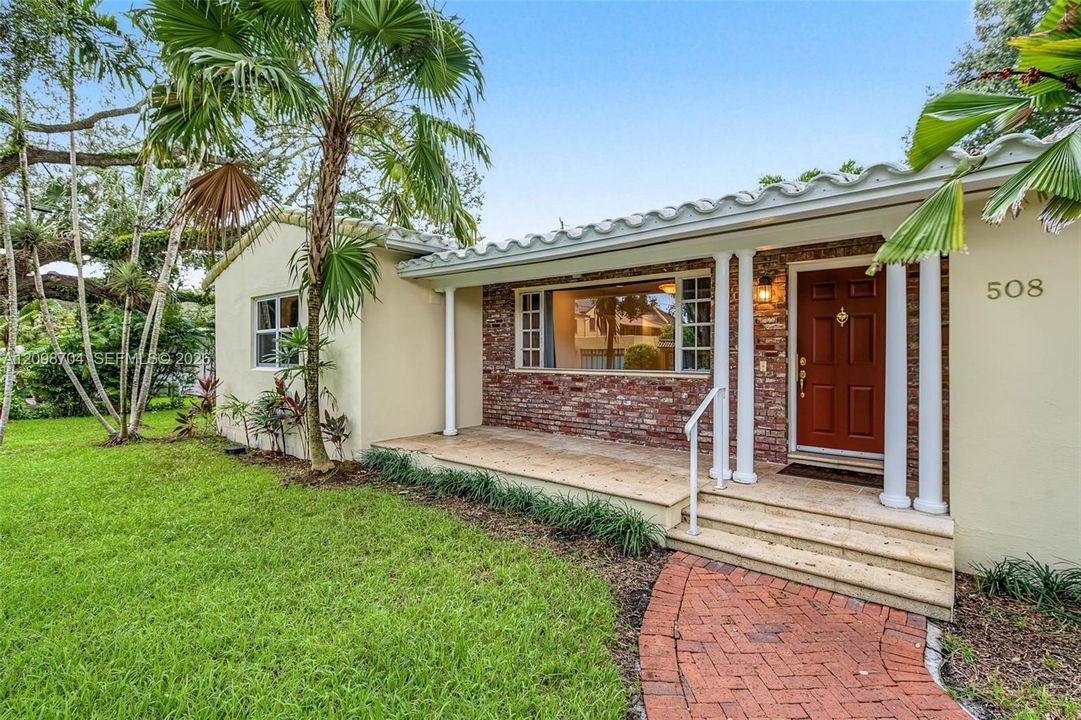 For Rent: $8,950 (4 beds, 4 baths, 2706 Square Feet)