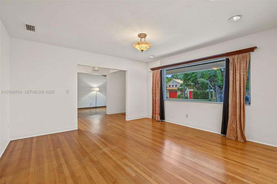 For Rent: $8,950 (4 beds, 4 baths, 2706 Square Feet)