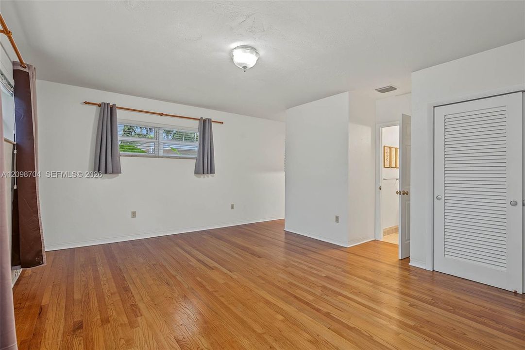 For Rent: $8,950 (4 beds, 4 baths, 2706 Square Feet)