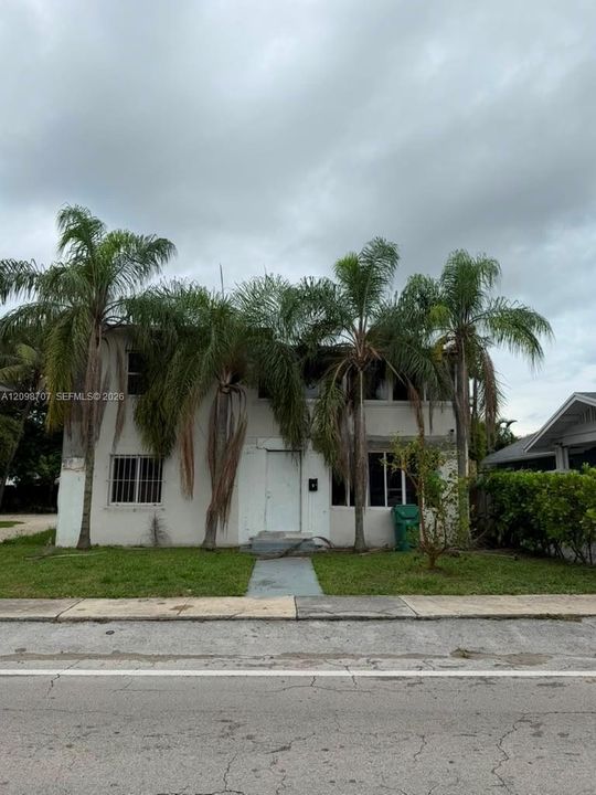 For Sale: $930,000 (4 beds, 2 baths, 2150 Square Feet)