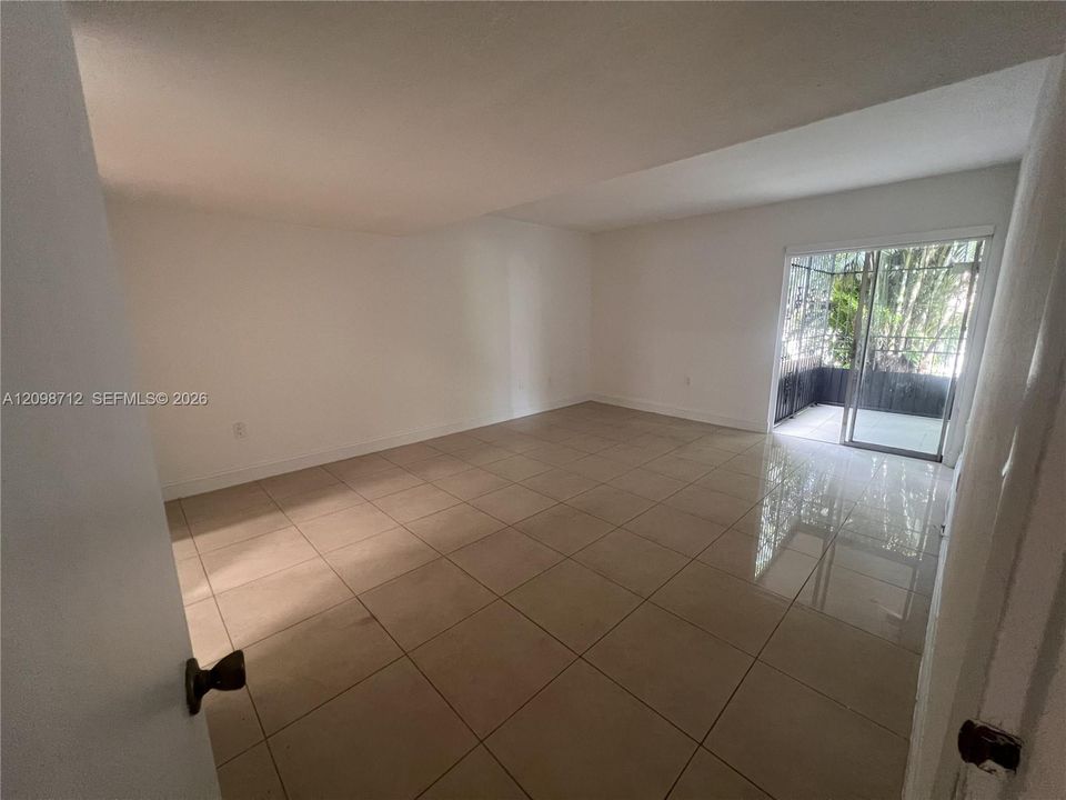 For Rent: $2,600 (2 beds, 2 baths, 1206 Square Feet)