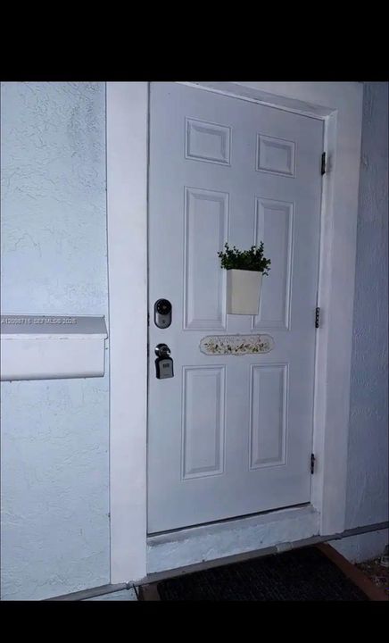 For Rent: $1,500 (1 beds, 1 baths, 1711 Square Feet)