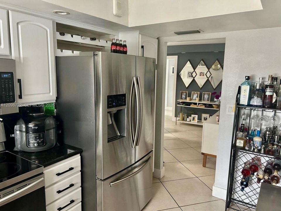 В аренду: $3,150 (2 спален, 2 ванн, 1280 Квадратных фут)