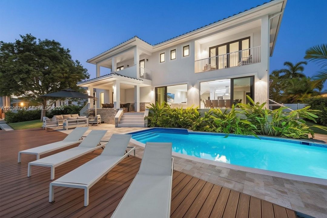 For Sale: $4,750,000 (5 beds, 5 baths, 0 Square Feet)