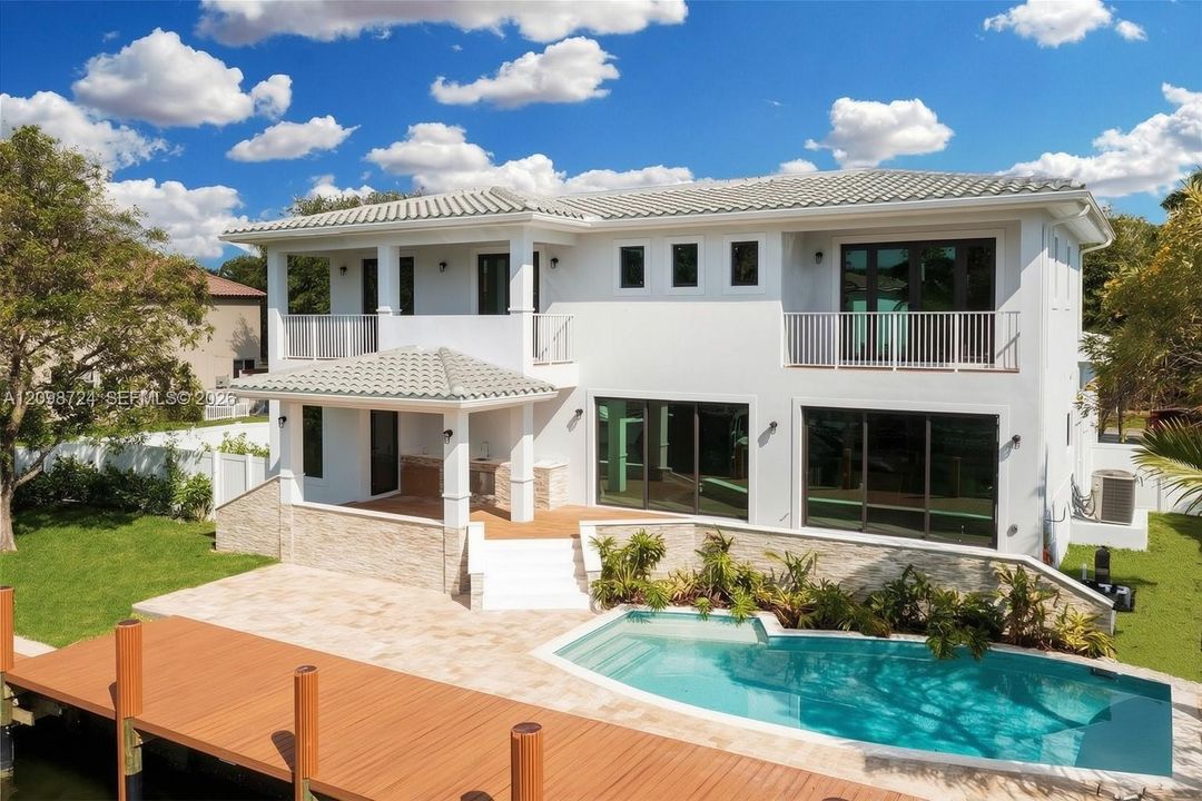For Sale: $4,750,000 (5 beds, 5 baths, 0 Square Feet)