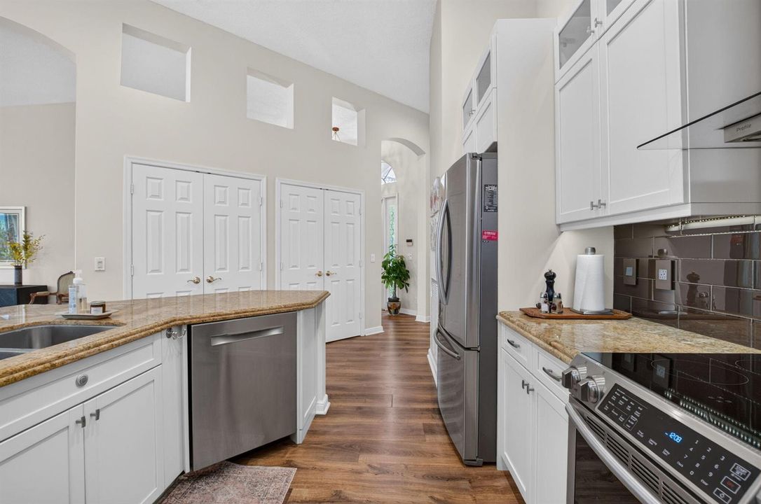 kitchen alt view