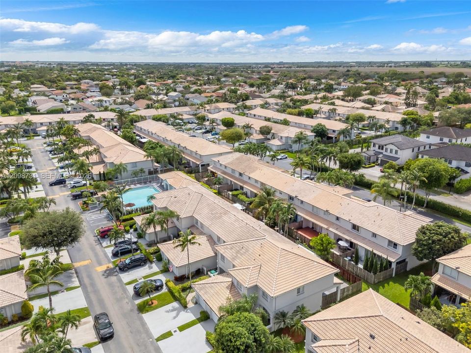 En Venta: $550,000 (3 camas, 2 baños, 1644 Pies cuadrados)