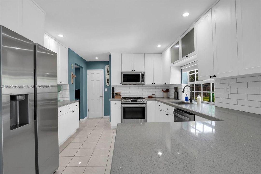 For Sale: $1,274,500 (4 beds, 2 baths, 2081 Square Feet)