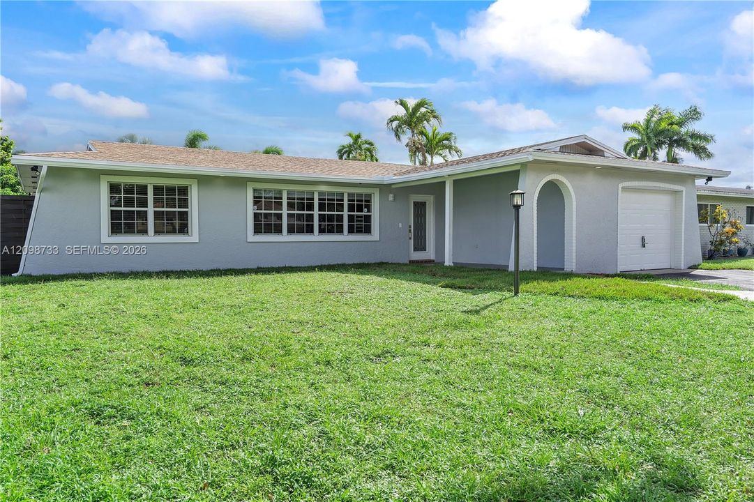 For Rent: $4,400 (4 beds, 2 baths, 1803 Square Feet)