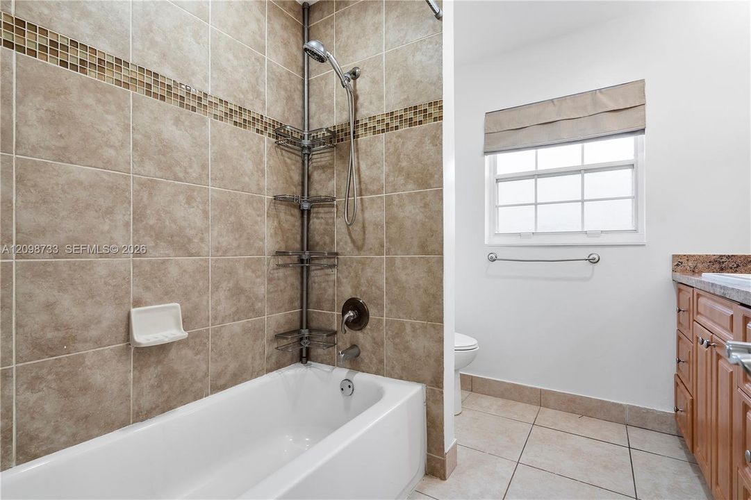 For Rent: $4,400 (4 beds, 2 baths, 1803 Square Feet)