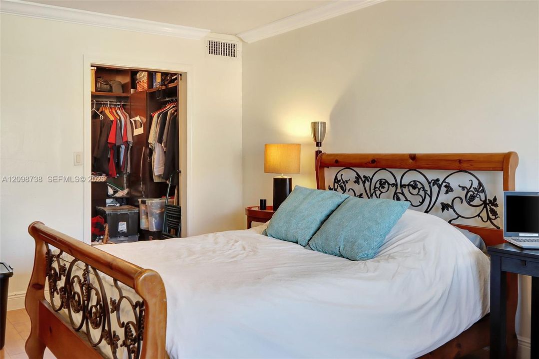 En Renta: $3,750 (3 camas, 2 baños, 1404 Pies cuadrados)