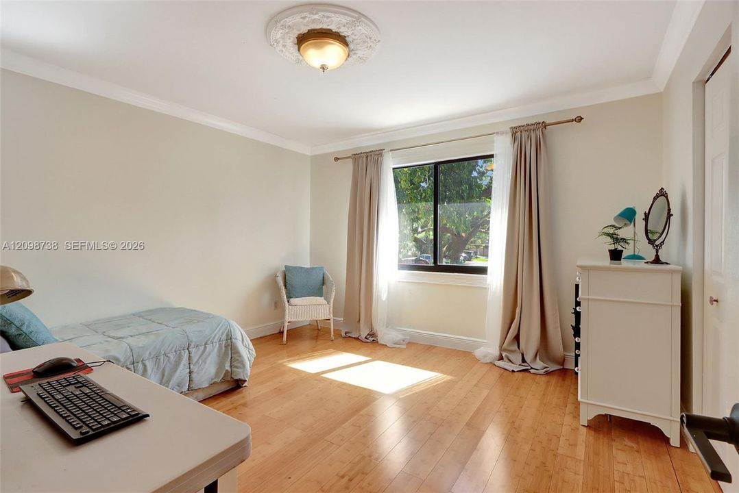 En Renta: $3,750 (3 camas, 2 baños, 1404 Pies cuadrados)