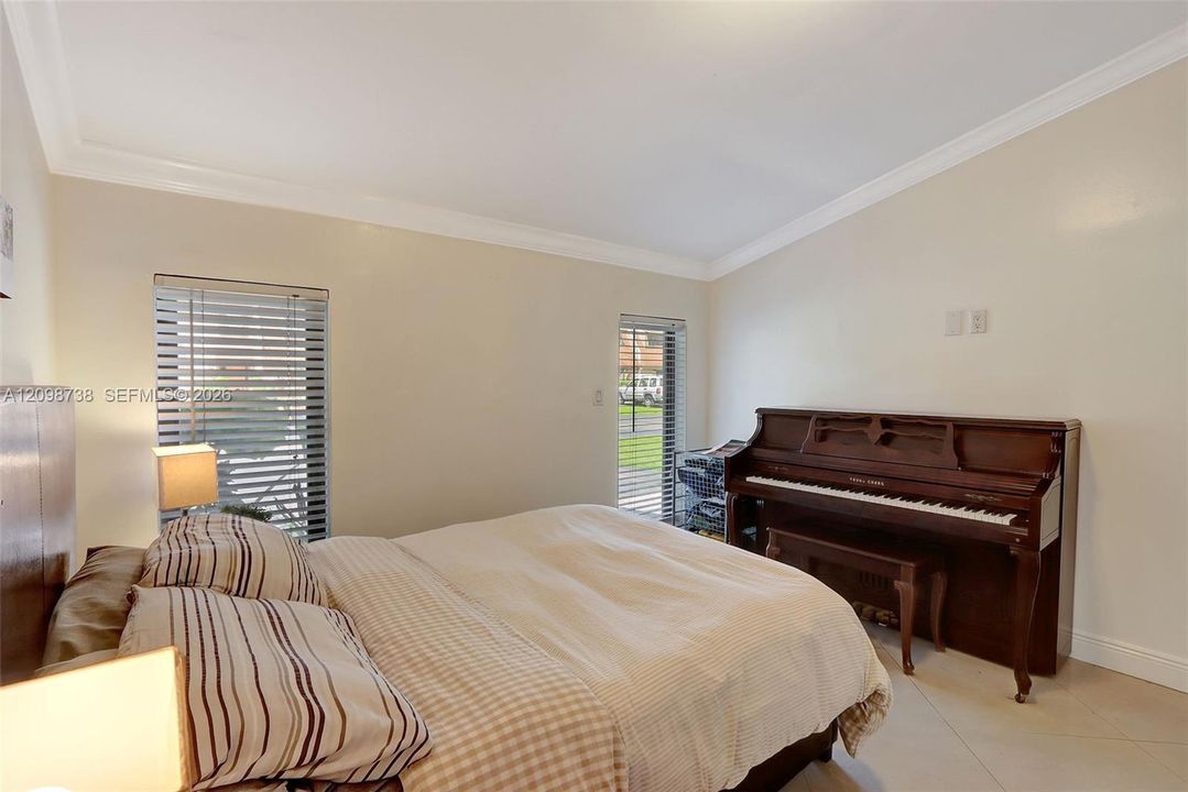 En Renta: $3,750 (3 camas, 2 baños, 1404 Pies cuadrados)