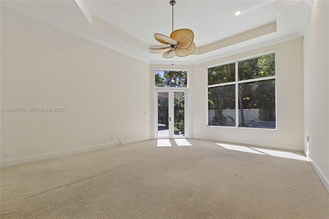 En Venta: $2,500,000 (5 camas, 5 baños, 4545 Pies cuadrados)