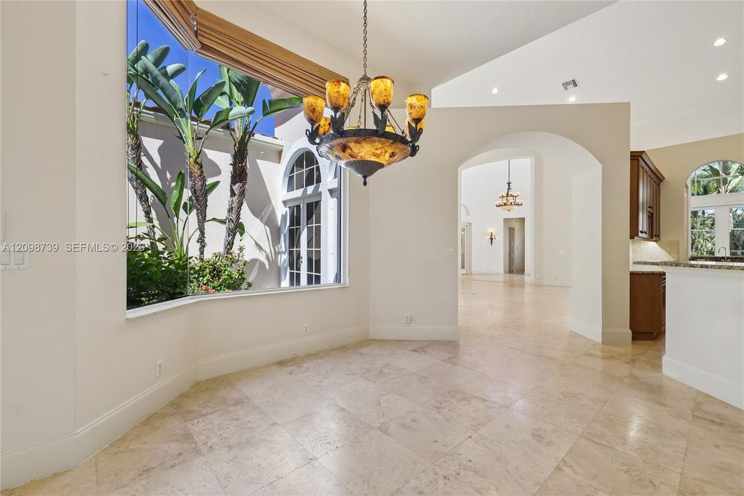 En Venta: $2,500,000 (5 camas, 5 baños, 4545 Pies cuadrados)