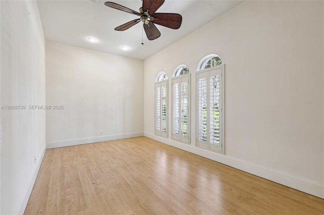 En Venta: $2,500,000 (5 camas, 5 baños, 4545 Pies cuadrados)