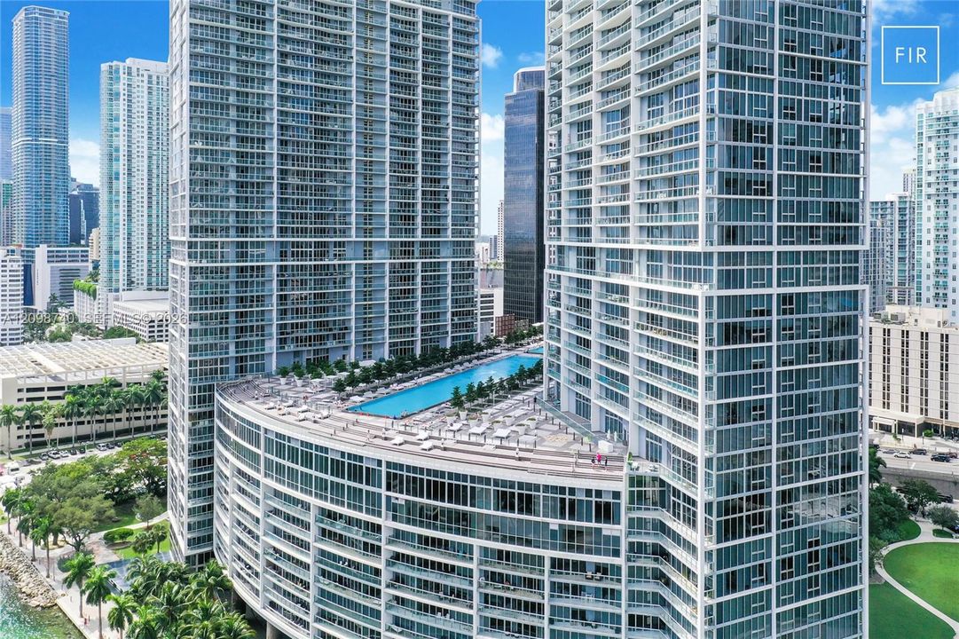 For Rent: $2,650 (0 beds, 1 baths, 598 Square Feet)