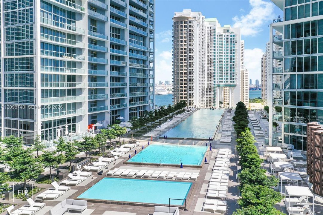 For Rent: $2,650 (0 beds, 1 baths, 598 Square Feet)