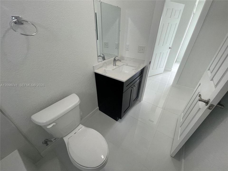 For Rent: $3,050 (3 beds, 2 baths, 1750 Square Feet)
