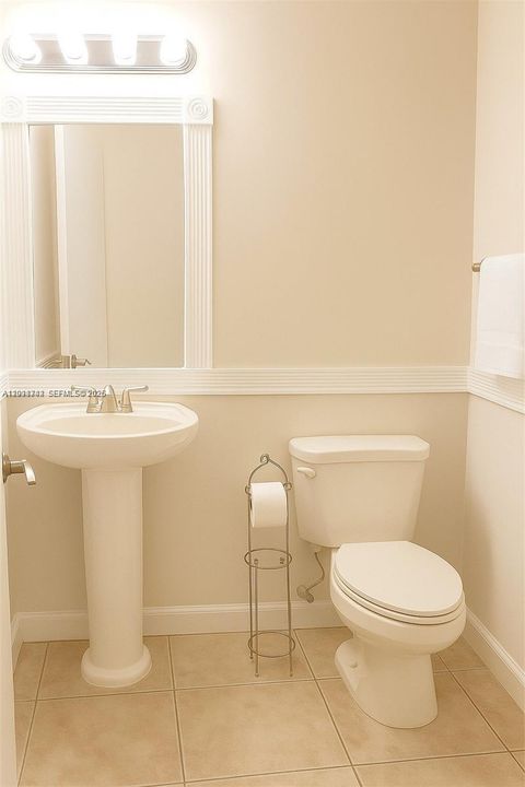 For Sale: $220,000 (2 beds, 1 baths, 1000 Square Feet)