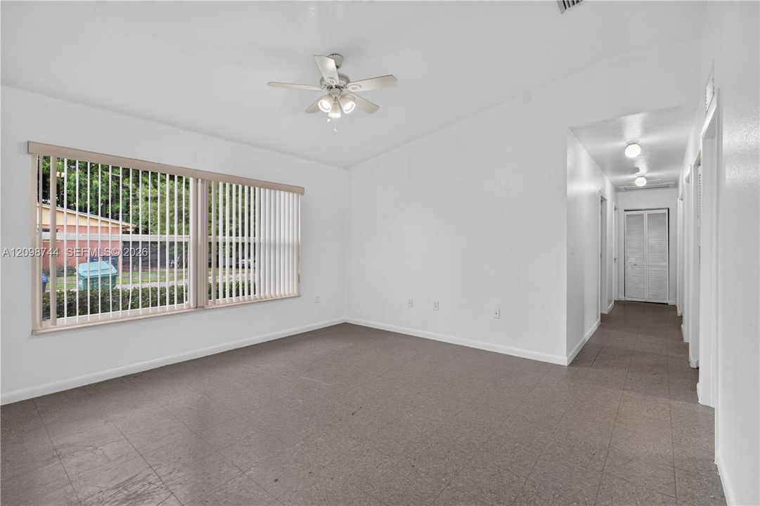 En Venta: $460,000 (3 camas, 2 baños, 1146 Pies cuadrados)