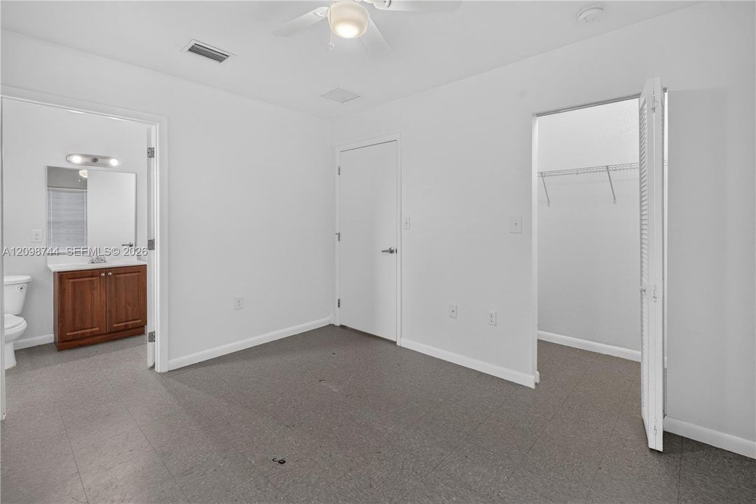 En Venta: $460,000 (3 camas, 2 baños, 1146 Pies cuadrados)