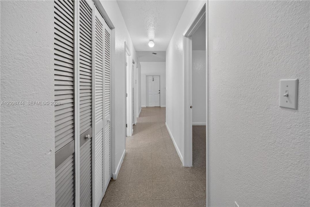 En Venta: $460,000 (3 camas, 2 baños, 1146 Pies cuadrados)