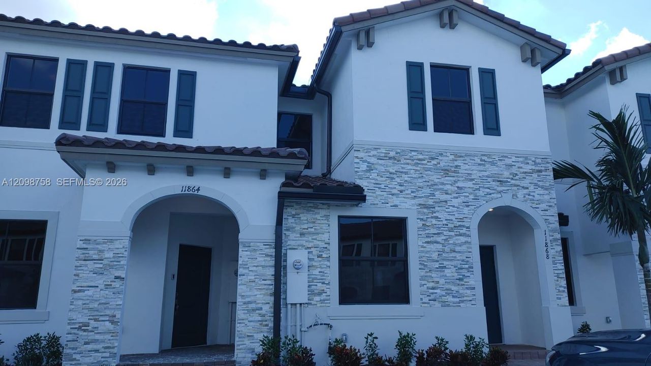 En Renta: $2,600 (3 camas, 2 baños, 1545 Pies cuadrados)