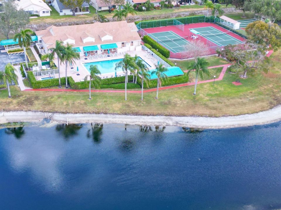Clubhouse_Front